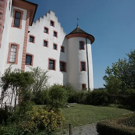 Hotel & Tagungszentrum Schloss Hohenfels *