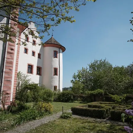 Hotel & Tagungszentrum Schloss Hohenfels *