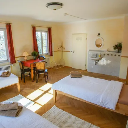 & Tagungszentrum Schloss Hohenfels * Hohenfels (Baden-Wurttemberg)
