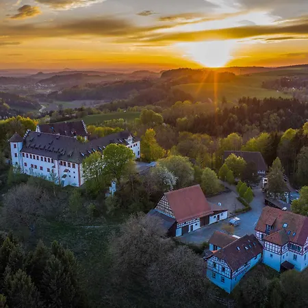 Hotel&tagungszentrum Schloss Hohenfels *