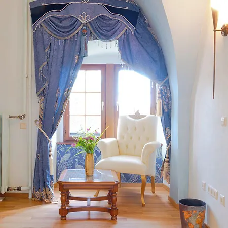 & Tagungszentrum Schloss Hohenfels Hotel *