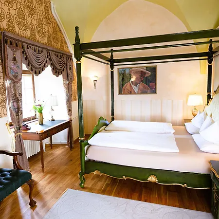 & Tagungszentrum Schloss Hohenfels Hotel *