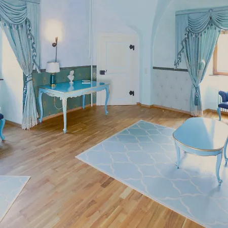 & Tagungszentrum Schloss Hohenfels Отель